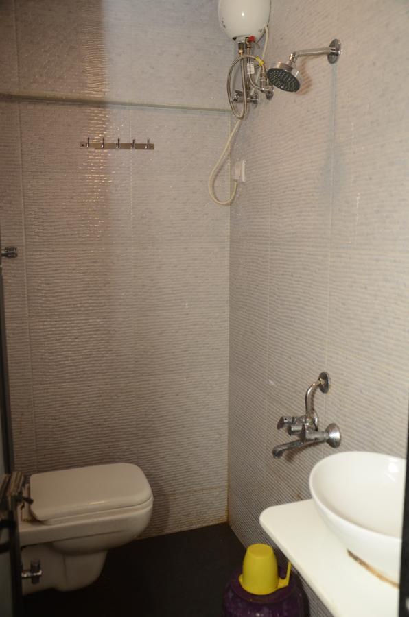 מומביי Anil Guest House מראה חיצוני תמונה