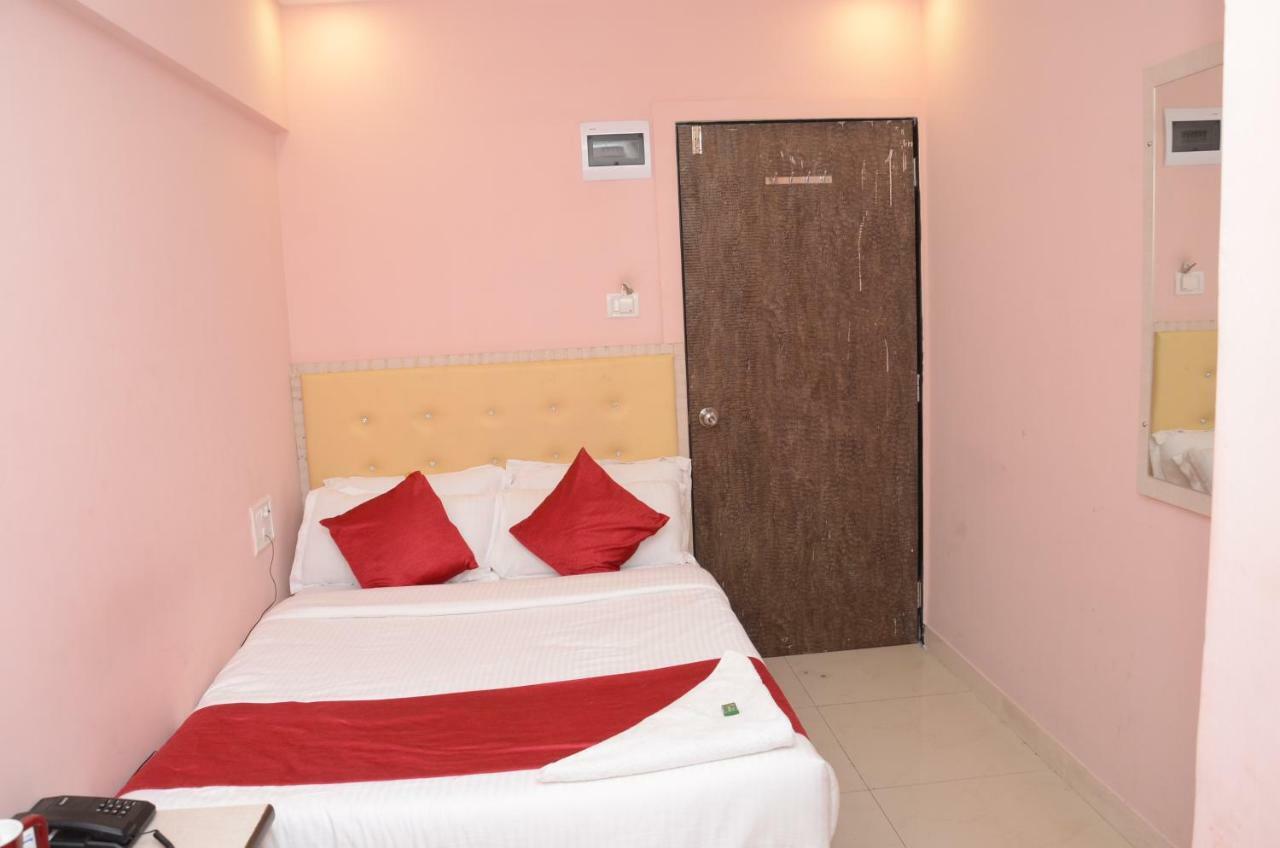 מומביי Anil Guest House מראה חיצוני תמונה