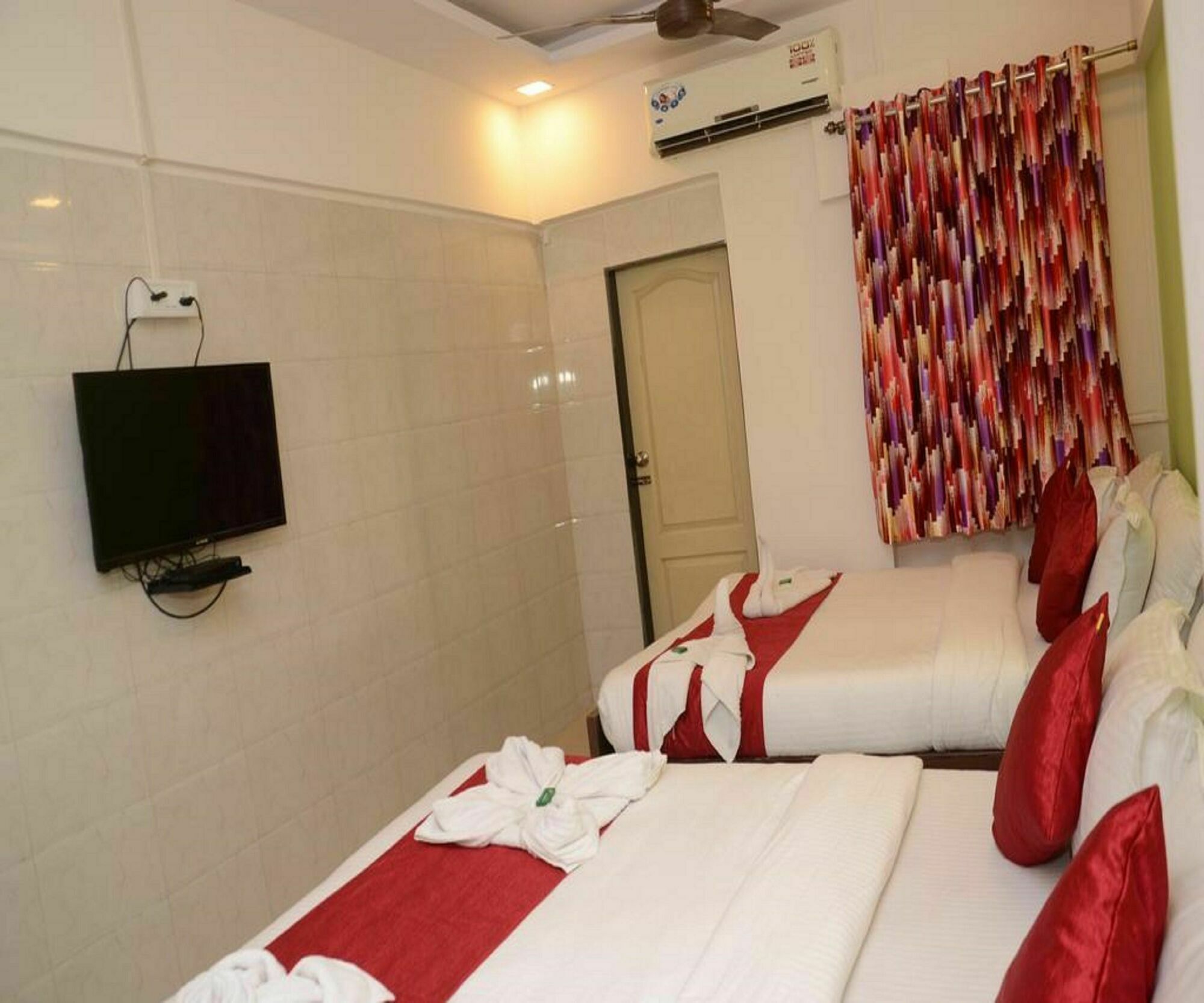מומביי Anil Guest House מראה חיצוני תמונה